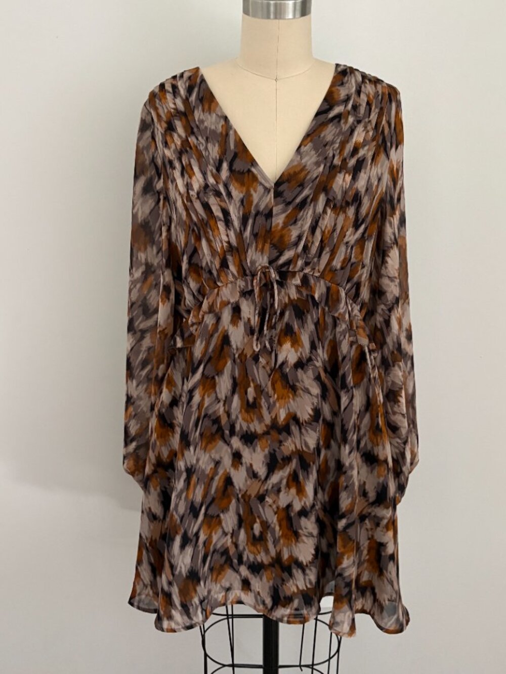 Steve Madden Women's Rami V-Neck Empire Waist Mini Dress Boho Edgy Chic M